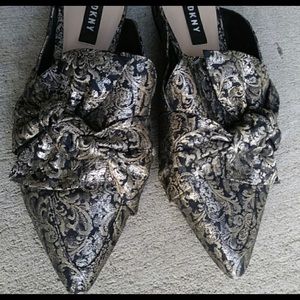 DKNY Pier Pointed Toe Knotted Metallic Mules